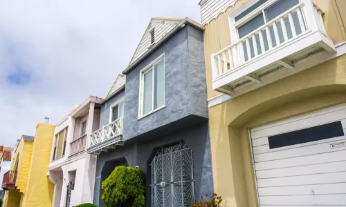 street-view-of-rows-of-houses-in-one-of-the-san-fr-2024-11-27-19-31-03-utc